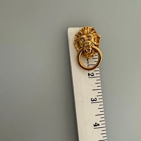 Kenneth Jay Lane Gold Lion Head Earrings - Picture 4 of 4